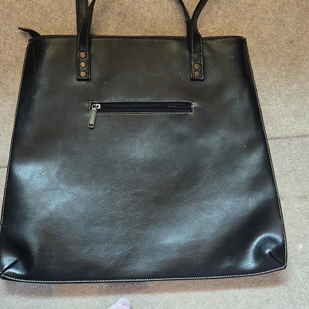 Elegant Black Tote Bag - Picture 2 of 10